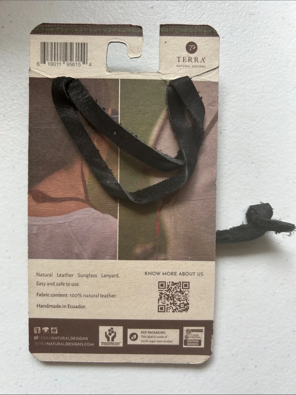 Terra Natural Designs Leather Sunglasses Lanyard NWT